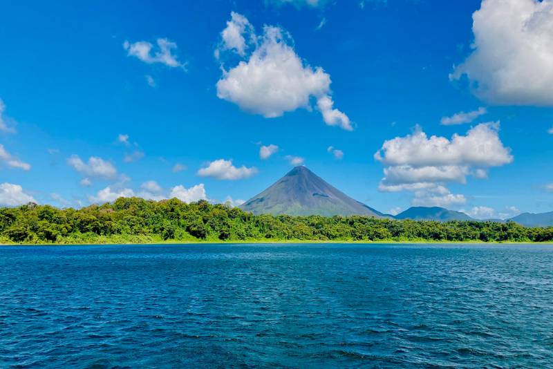 Kayaking Arenal Lake