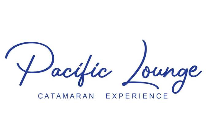 Pacific Lounge Catamarán